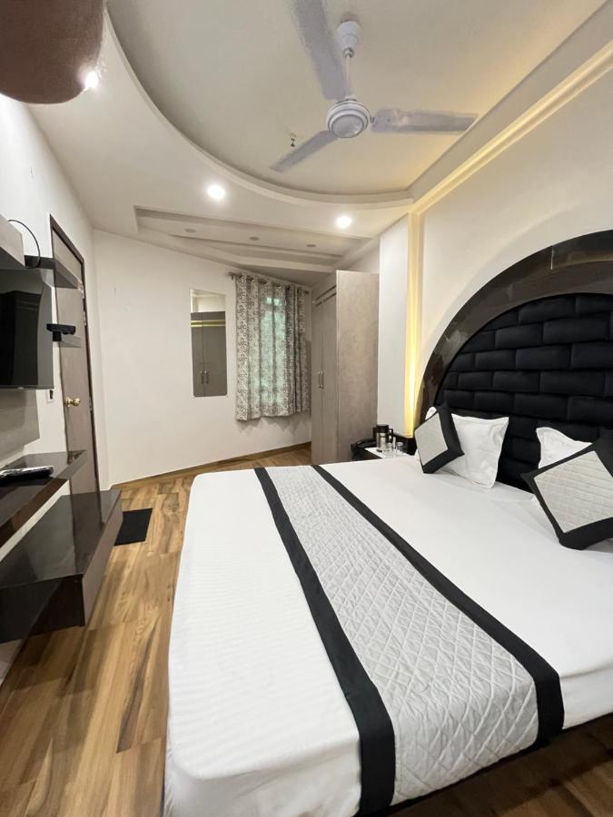Hotel Red Stone Inn - Near New Delhi Railway Station - Paharganj Exterior foto
